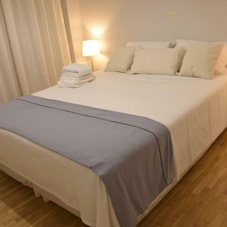 Elegant Coral Apartment Афины Экстерьер фото